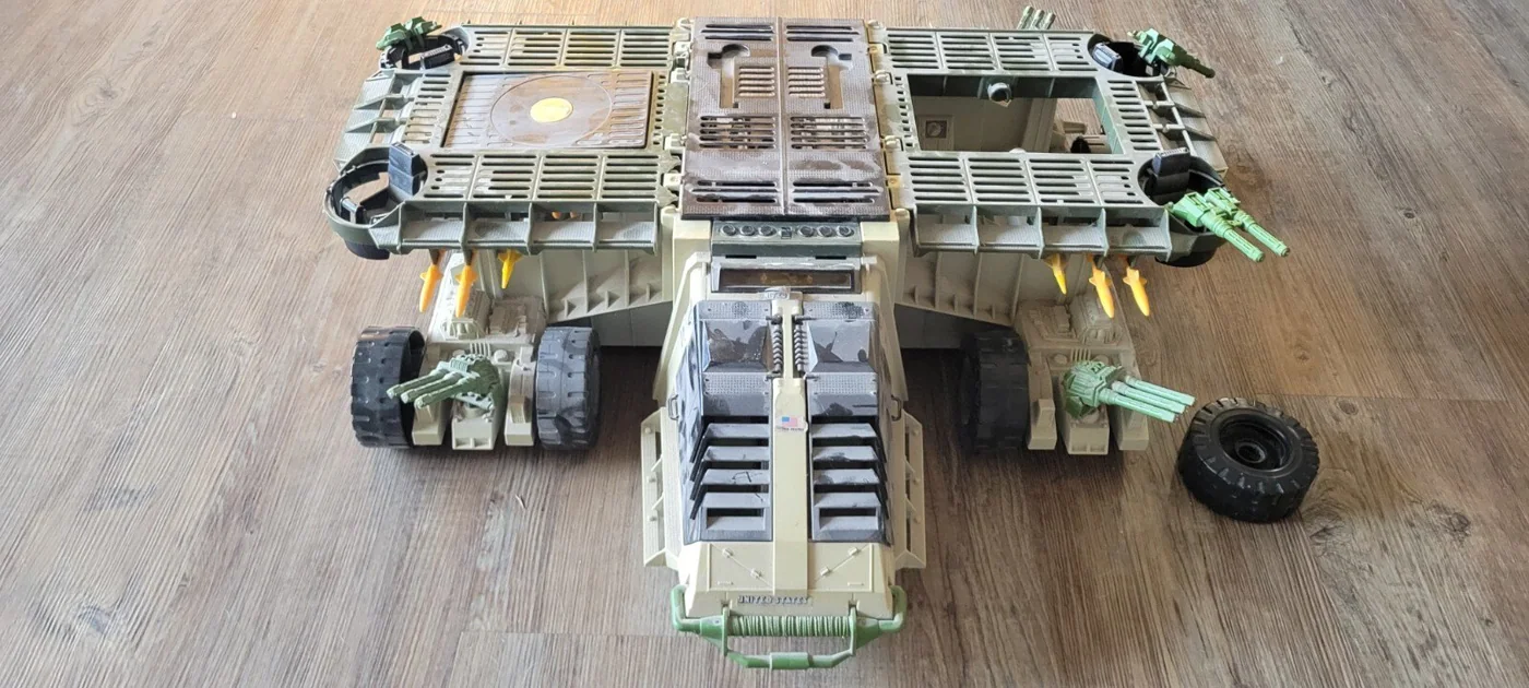 General (Mobile Strike Vehicle)